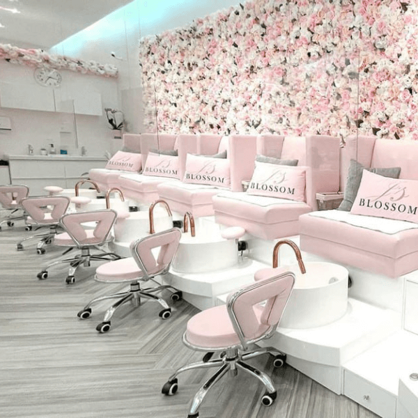 nail salon Chicago - J'S Blossom Nail & Spa